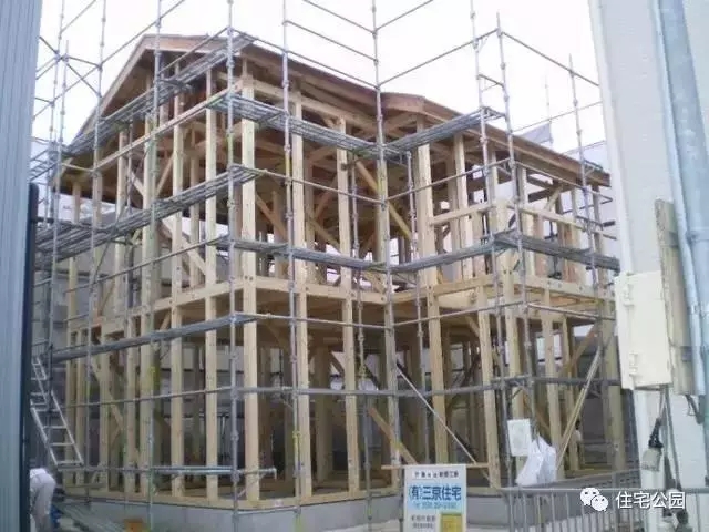 走进日本自建房施工场地，无可挑剔的盖房技术，令人震撼！